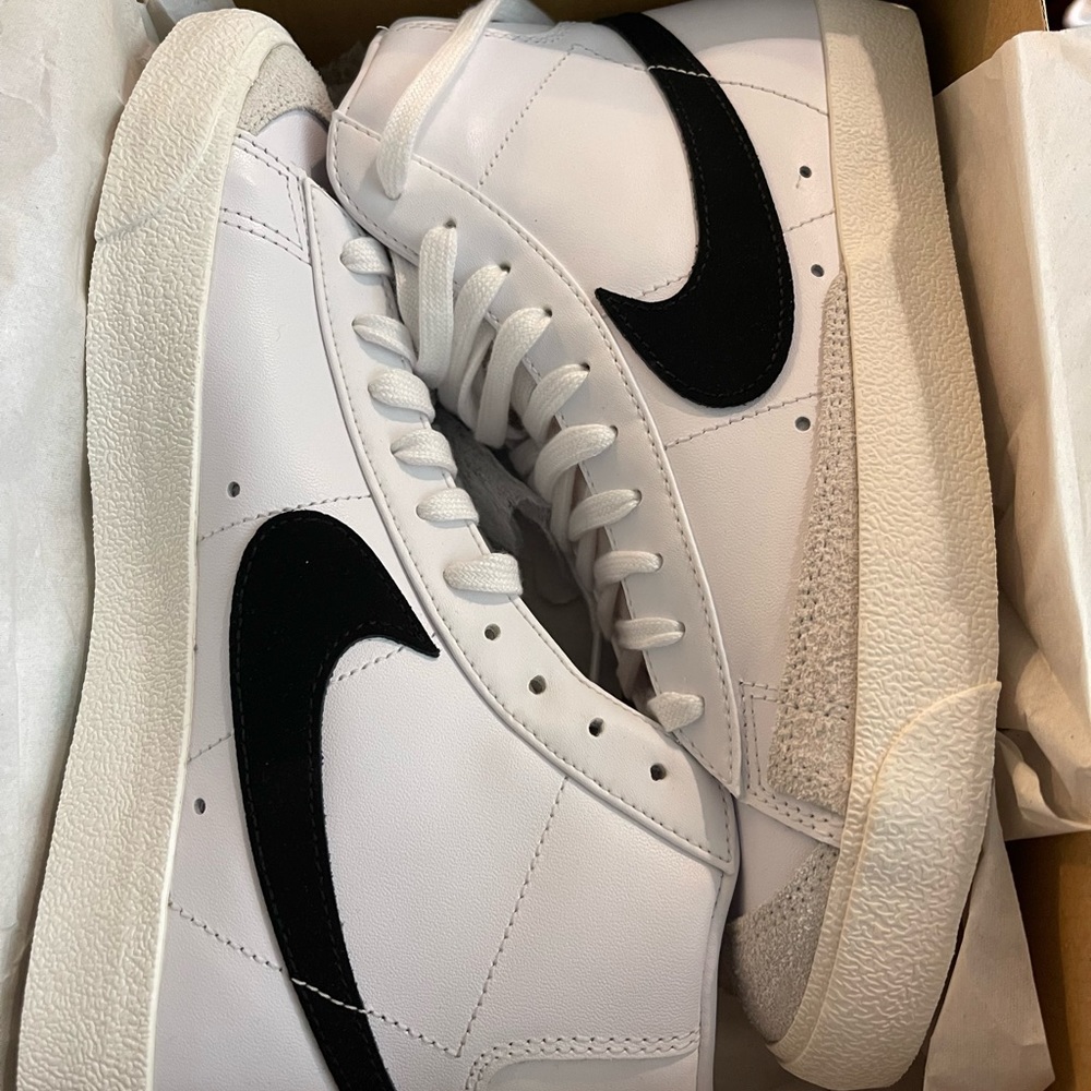 new nike blazers in box